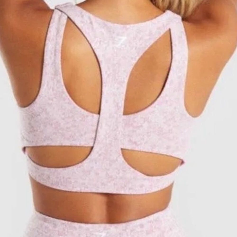Gymshark Fleur Sports Bra Textured Pink and White Double Back Strap Size Small
